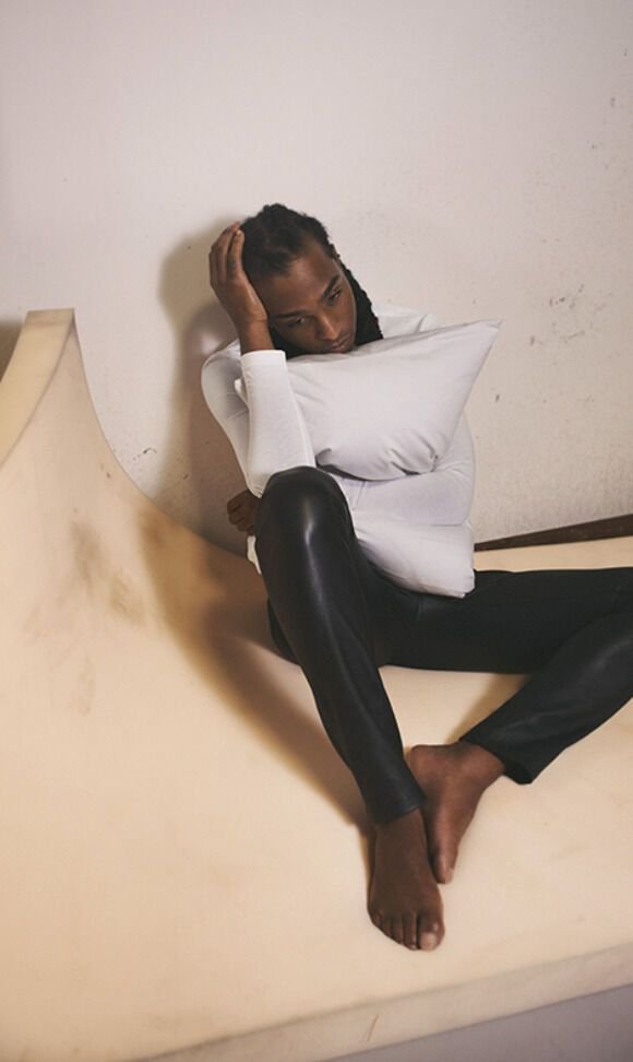 Fashion campaigns starring British singers: jw anderson 4