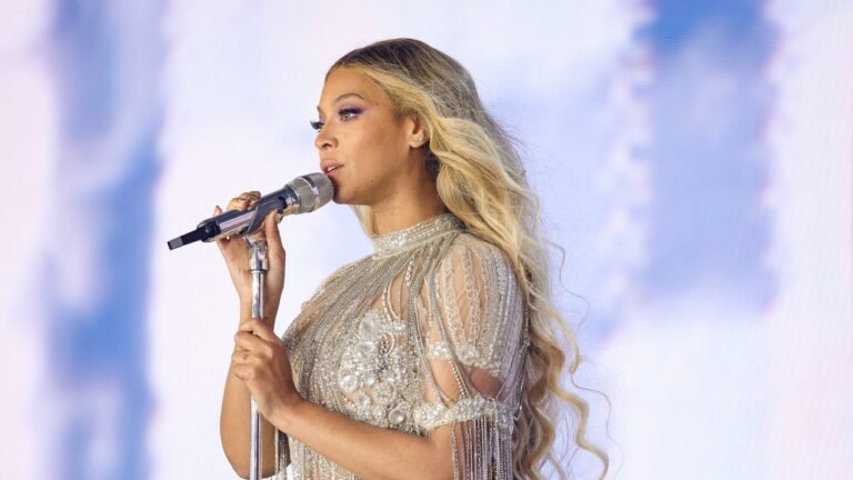 Beyoncé Debuts Bleached Blonde Hair, Reunites Destiny’s Child and More at ‘Renaissance’ Movie Premiere