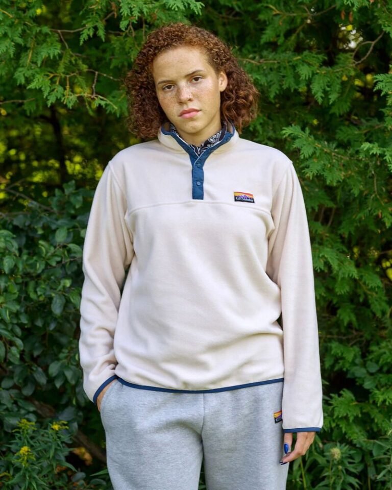 Unisex Eco-friendly Clothing: Recycled Fleece Pullover