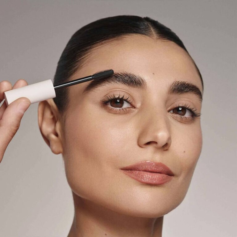 Brow Gel and Wax Hybrids: Frozen Brow Gel