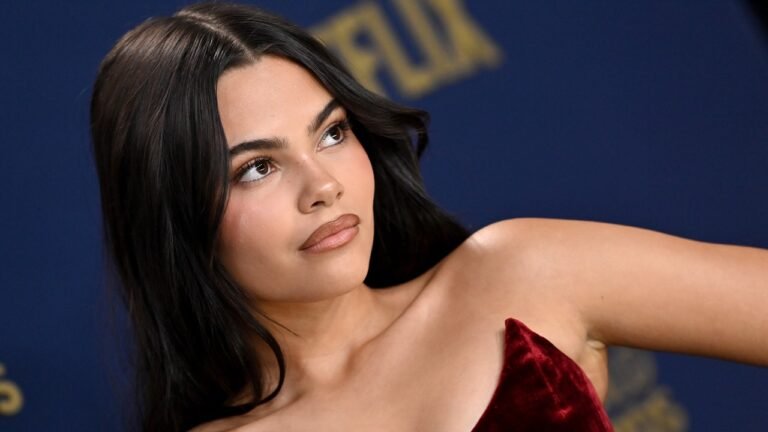 “Barbie” actress Ariana Greenblatt looks stunning in a custom Vera Wang dress “Barbie” actress Ariana Greenblatt looks stunning in a custom Vera Wang dress