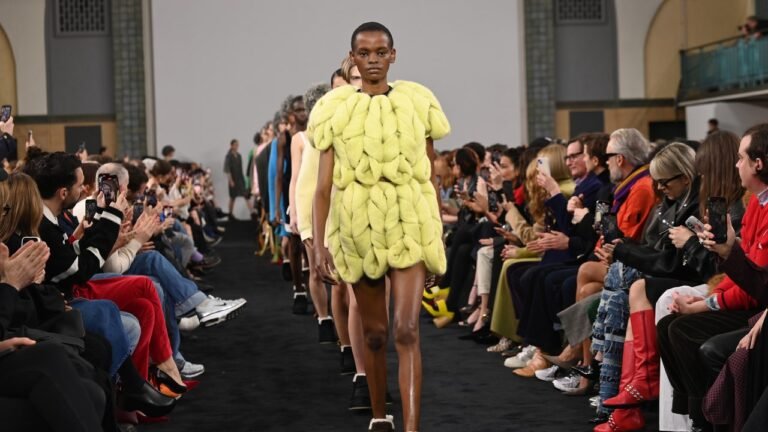 JW Anderson emphasized the beauty of contrast at London Fashion Week FW24