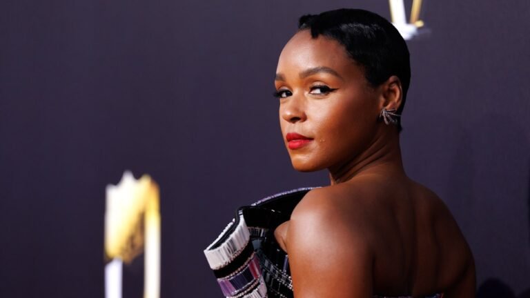 Janelle Monáe Shows Off Eye-Catching Circle Dress at NFL Honors