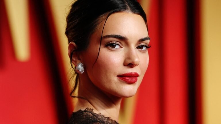 Kendall Jenner Wore  Triple Threat Mascara to Vanity Fair’s 2024 Oscars Party